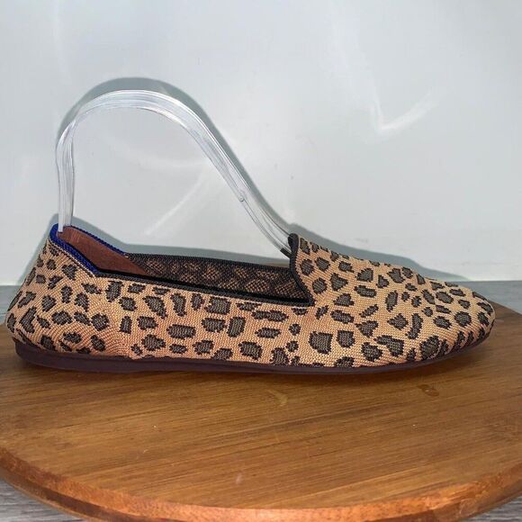 ROTHY’S Women’s 9 Cheetah Print Round Toe Flats Ballet Shoes Slip On Retired - Picture 1 of 12